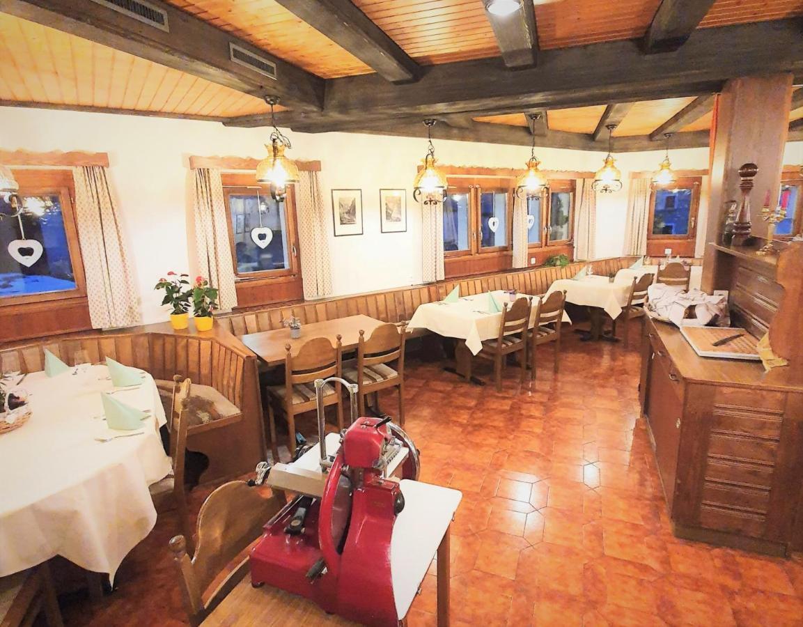 Hotel-Restaurant Grina Simplon Екстериор снимка